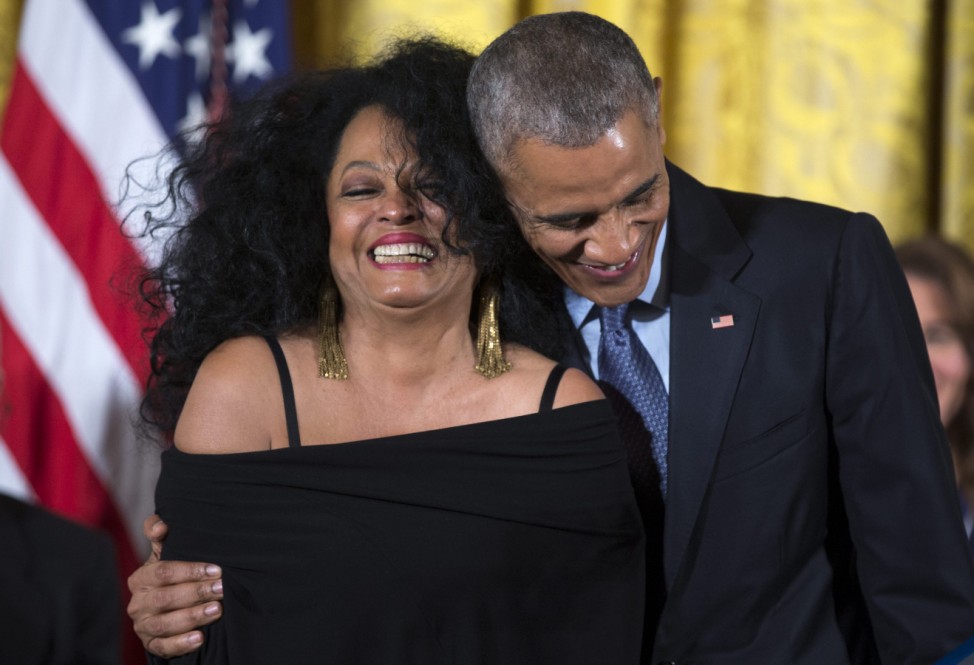 US President Barack Obama awards the Presidential Medal of Freedo