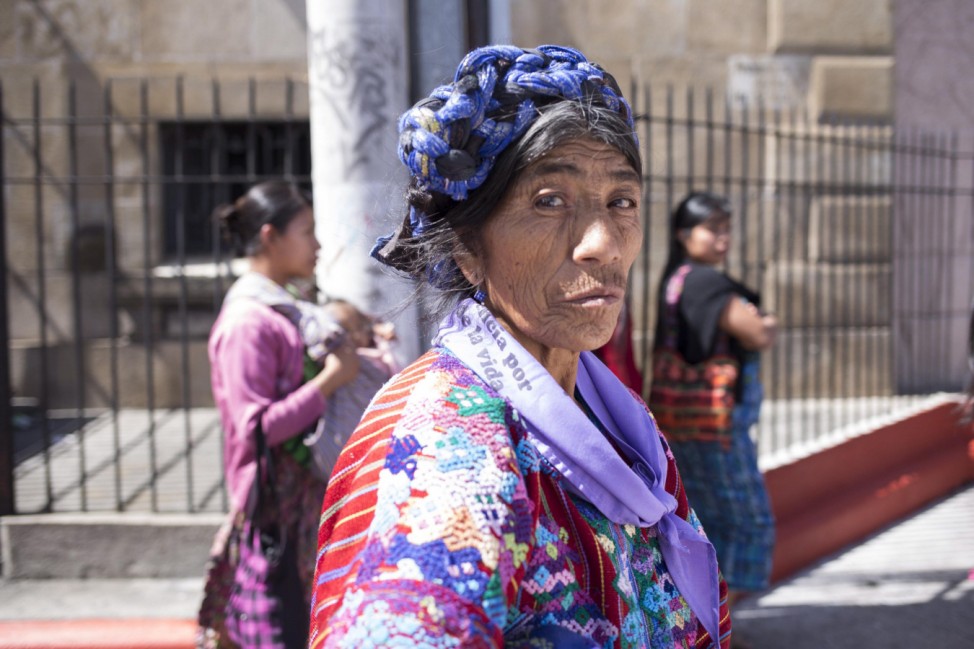 Guatemalan women ask the ending of the violence, racism and sexua