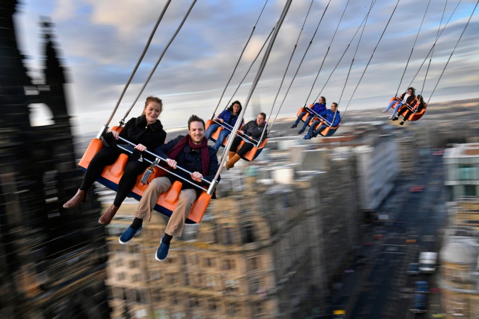 The Sky Flyer Ride Comes To Edinburgh For The Festive Season