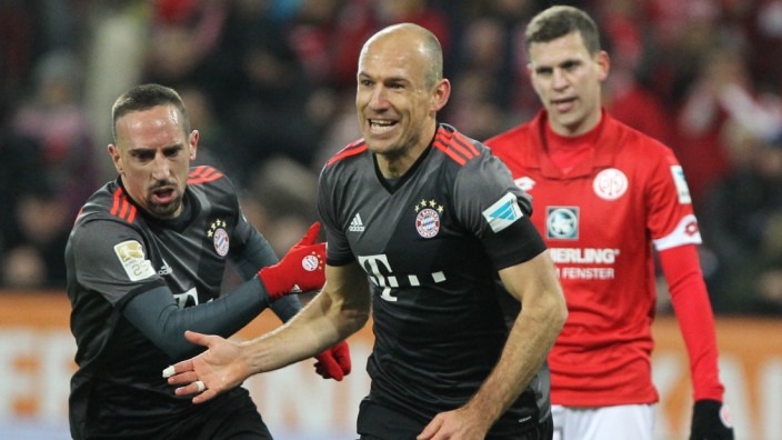 FC Bayern: Arjen Robben (re.) und Franck Ribéry: Best Ager beim FC Bayern