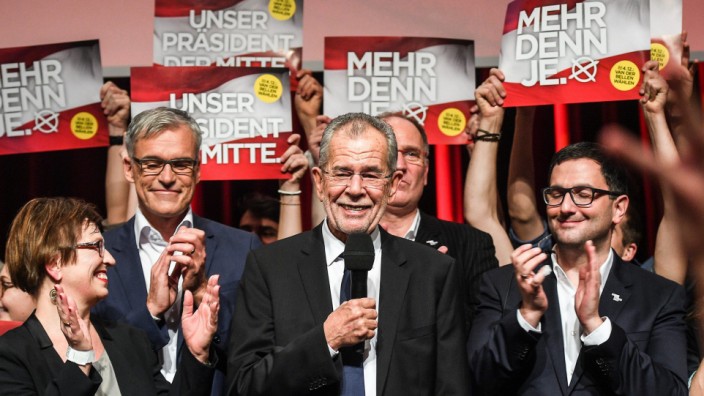 Van der Bellen wins re-run of Austria presidential elections run-