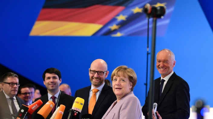 Parteitag: Die CDU-Führung beim Parteitag in Essen.