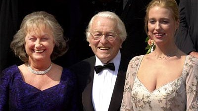 Bayreuth: Gudrun Wagner gestorben: Gudrun Wagner mit ihrem Mann Wolfgang bei den Bayreuther Festspielen 2001.