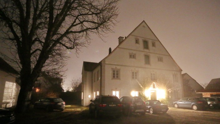 Ein Gasthaus soll schöner werden: Der Alte Wirt gehört zu den ältesten Gebäuden in der Gemeinde Fahrenzhausen. 1634 ist das Haus zum ersten Mal urkundlich erwähnt worden.