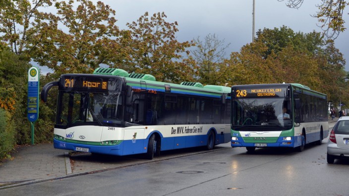 Buslinien in Haar: Seit die Deutsche Bahn die Buslinien in Haar übernommen hat, ist es schwierig geworden, den richtigen Bus zu finden.