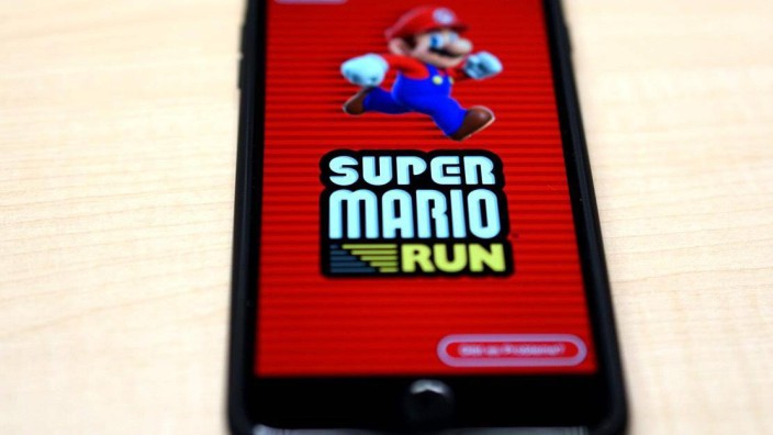Super Mario run auf Apple iPhone Seit 15 12 2016 hüpft Super Mario wieder über die Bildschirme Mil
