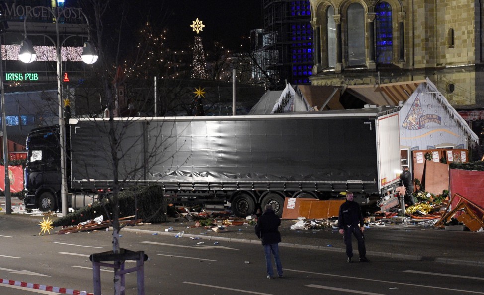 Möglicher Anschlag mit Lastwagen auf Weihnachtsmarkt