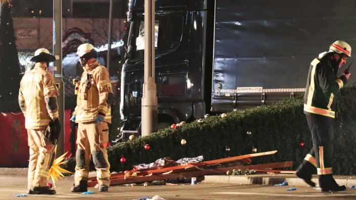 MËÜglicher Anschlag mit Lastwagen auf Berliner Weihnachtsmarkt
