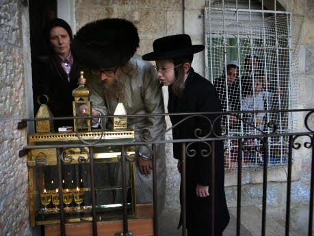 Orthodoxe Juden Chanukka Jerusalem