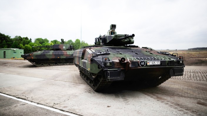 Bundeswehr Receives New Puma Light Tank