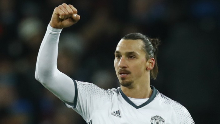 Manchester United's Zlatan Ibrahimovic celebrates scoring their second goal