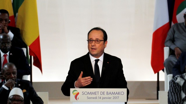 French President Francois Hollande talks at the international conference center of Bamako during the France-Africa summit in Bamako