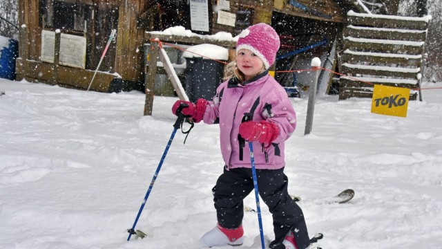 Landsberied: Aber Generationen von Anwohnern wie etwa Johanne lernen hier das Skifahren.