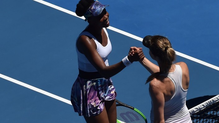 Australian Open: Venus Williams und Mona Barthel nach ihrem Spiel bei den Australian Open.
