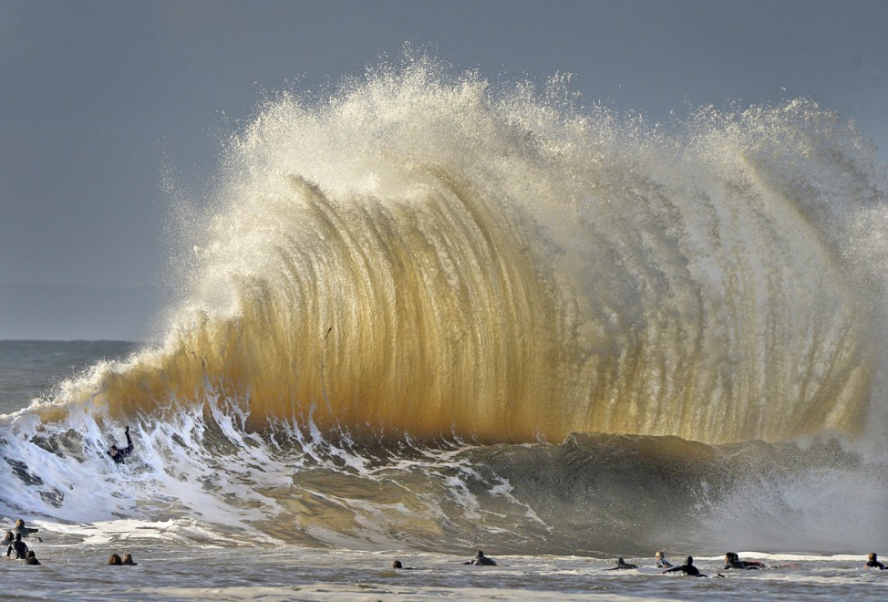 Wellenreiter in Kalifornien