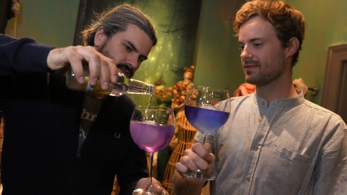 Trendgetränk: Max Muggenthaler und Tim Steglich hoffen, dass ihr Gin bald einen festen Platz in den Bars hat.