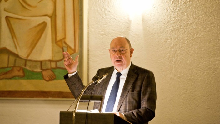 Grafing: Der ehemalige EKD-Ratsvorsitzende Nikolaus Schneider spricht in der Grafinger Auferstehungskirche über Vertrauen.