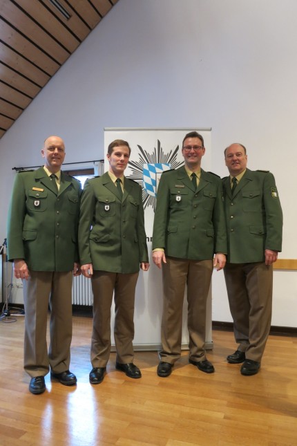 Oberschleißheim: Der neue Inspektionsleiter Michael Graf (Dritter von links) mit Roland Helmig, Martin Schultheiß (von links) und Polizeipräsident Hubertus Andrä.