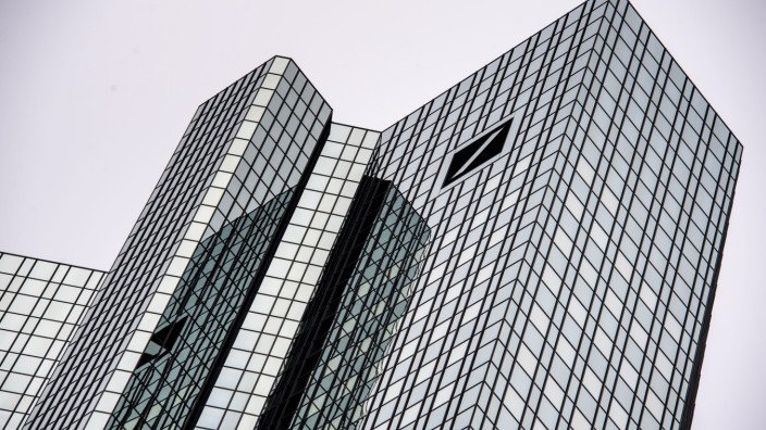 Deutsche Bank To Announce 2016 Financial Results