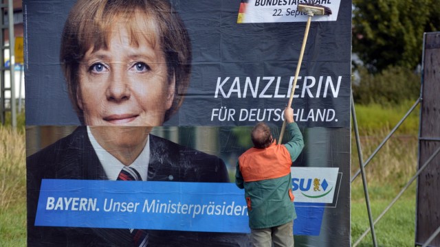 Christsoziale im Landkreis: Die Einheit in der Union ist dahin. Ob die CSU in diesem Wahlkampf noch einmal so wie vor vier Jahren für Merkel plakatiert, ist mehr als ungewiss.