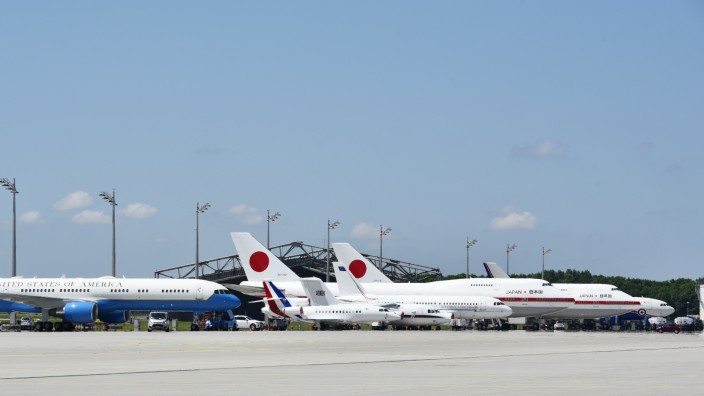 Sicherheitskonferenz: Die Flieger der Japaner waren beim G-7-Gipfel vor zwei Jahren falsch geparkt. Warum, ist nicht zu sehen. Es gilt: Den besseren Platz muss stets die Maschine des Premierministers erhalten.