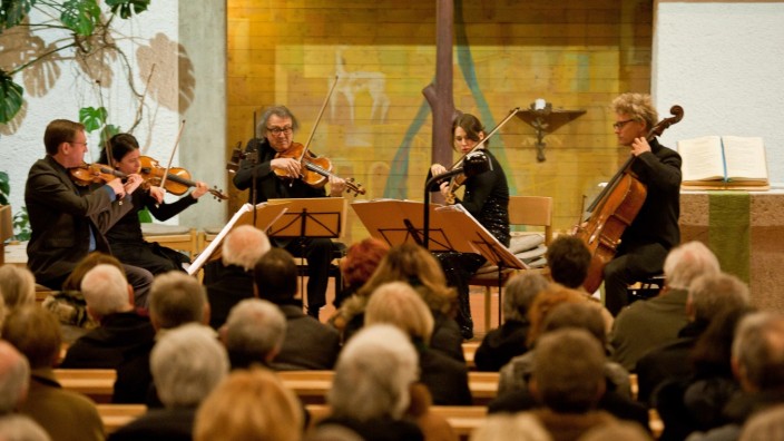 Vaterstetten: Das "Minguet-Quartett" und Gérard Caussé begeistern in Baldham.