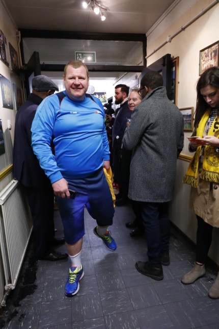 Sutton United's Wayne Shaw before the match