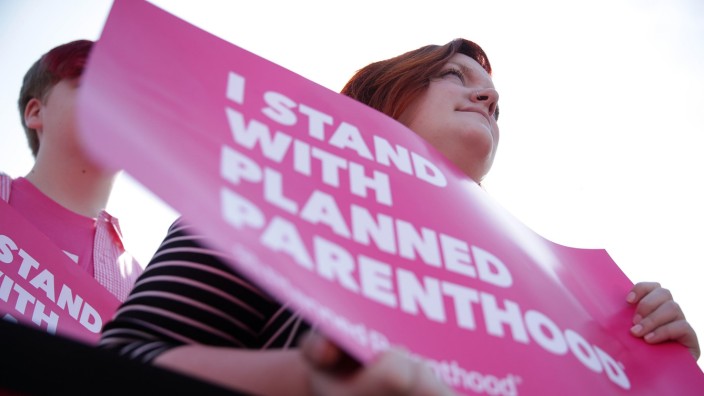 Schumer, Murray Speak At Planned Parenthood News Conference To Express Support