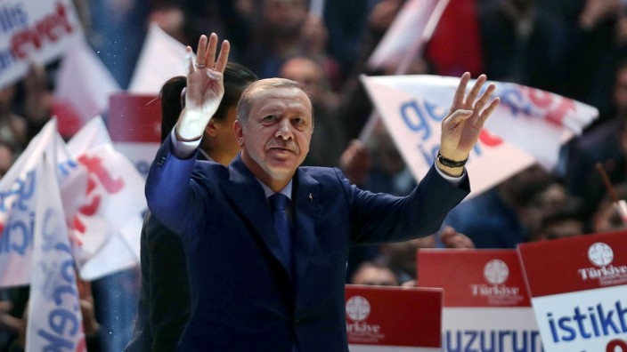Türkische Chronik (XXIX): Die Europäische Union muss Erdoğan und seiner Regierung deutlich machen, dass wir nicht im Europa der 1930er Jahre leben.