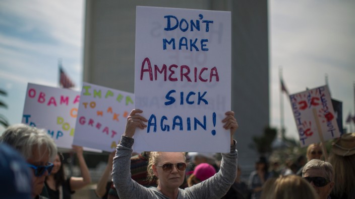Trumpcare: Protest gegen die Kürzungen bei der Krankenversicherung in Los Angeles.