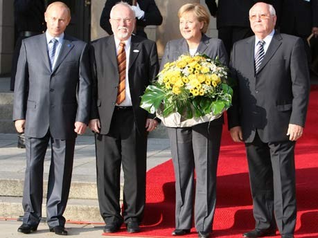 Putin, de Maiziere, Merkel, Putin