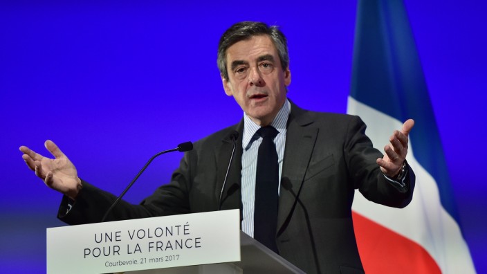Frankreich: François Fillon könnte auch falsche Dokumente verwendet haben, um seine Ehefrau und zwei seiner Kinder als Parlamentsmitarbeiter zu beschäftigen.
