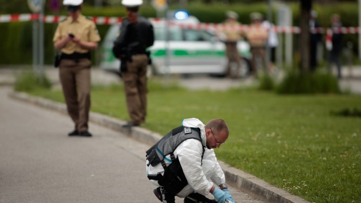 Man Stabs Four, One Dead, Near Munich