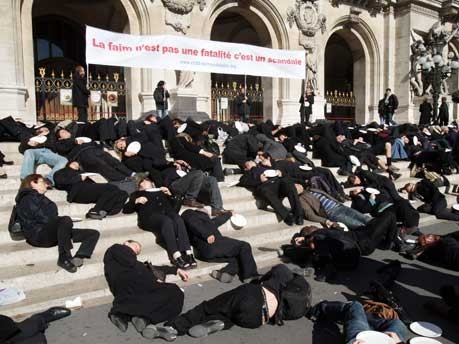 Hungersnot-Demo in Paris;AP