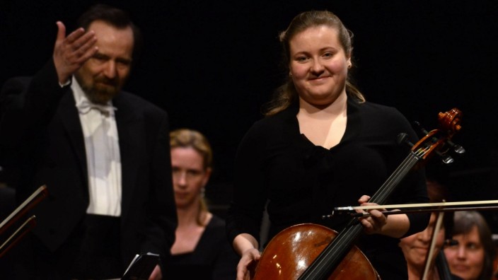 Frühjahrskonzert: "Die kann's", lautet die knappe und begeisterte Einschätzung des Publikums von Cellistin Sophie Klaus.
