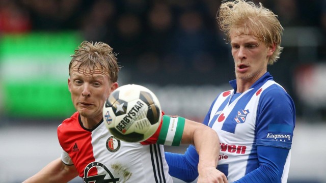 l r Dirk Kurt of Feyenoord Morten Thorsby of sc Heerenveenduring the Dutch Eredivisie match betwe