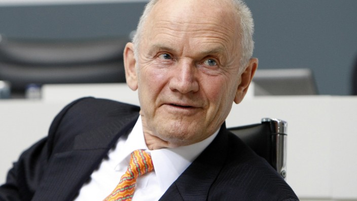 Ex-VW-Patriarch: Ein Bild aus besseren Zeiten: Damals, im Jahr 2009, war Ferdinand Piëch bei VW noch das Maß aller Dinge.