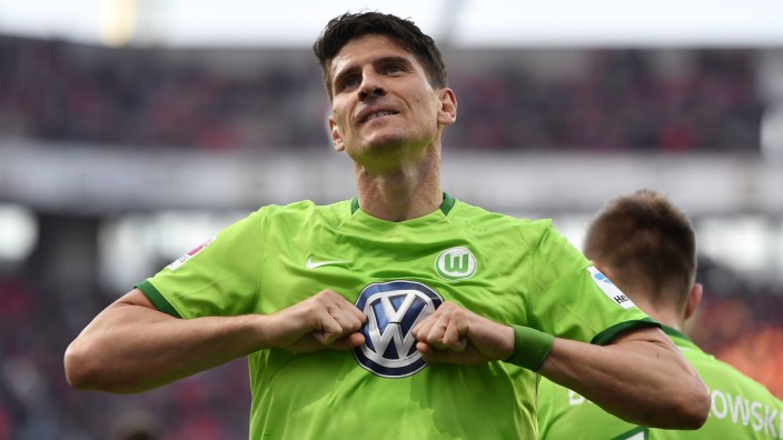 Bundesliga: Drei Tore in sieben Minuten: So läuft das derzeit bei Mario Gomez.