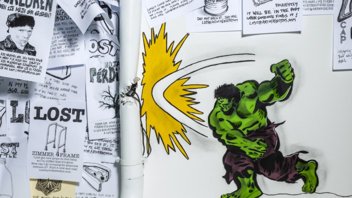 Ausstellung: Der grüne Hulk als Straßenkunst-Kämpfer - dass Künstler wie Oakoak auf Comic-Figuren zurückgreifen, kommt in der Street Art häufig vor.