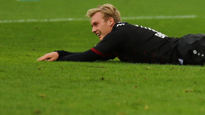 Bayer Leverkusen's Julian Brandt