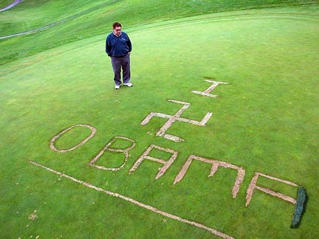 Hassbotschaft gegen Obama auf Golfplatz;AP