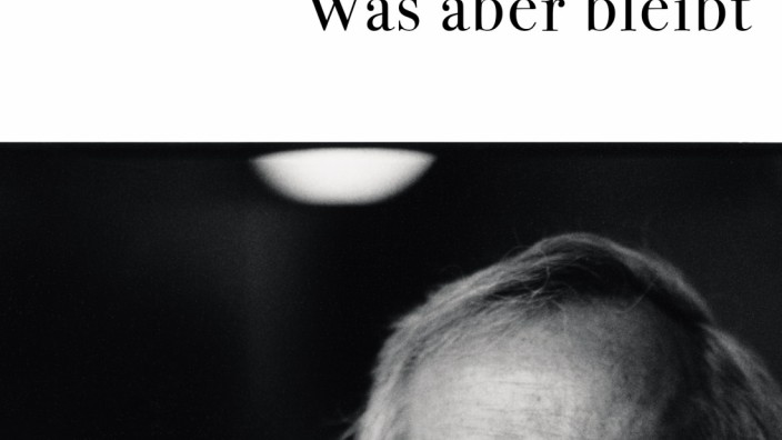 Satire: Dieter Hildebrandt: Was aber bleibt. Texte aus fünf Jahrzehnten. 544 Seiten, Blessing Verlag, 22,99 Euro