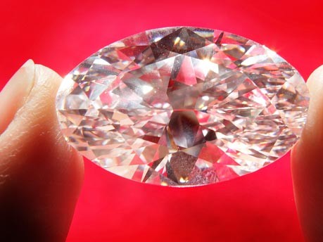 Ovalförmiger Diamant  bei Sotheby's in London;Getty
