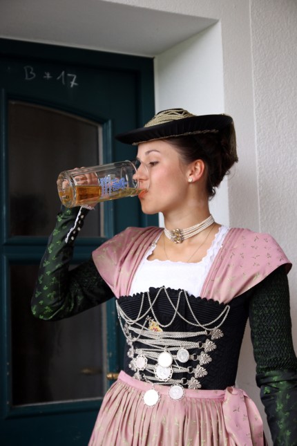 Lena Hochstrasser kandidiert zur Bierkönigin; Sie bewirbt sich um die Krone der Bayerischen Bierkönigin: