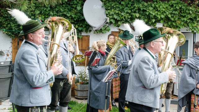 Pferdesonntag: Die Blaskapelle Hohenschäftlarn begleitete den Georgi-Ritt musikalisch.