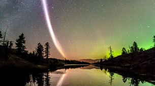 Weltraum: Polarlicht "Steve" über Kanada