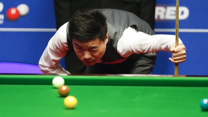 170426 SHEFFIELD April 26 2017 Ding Junhui of China competes during the third session of q