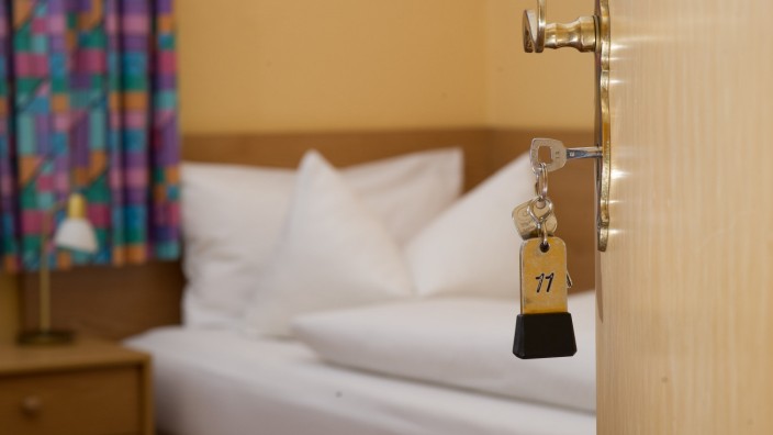 Tourismus: Übernachten im Hotel soll nicht mit einer eigenen Steuer belegt werden, das will die Staatsregierung beschließen.
