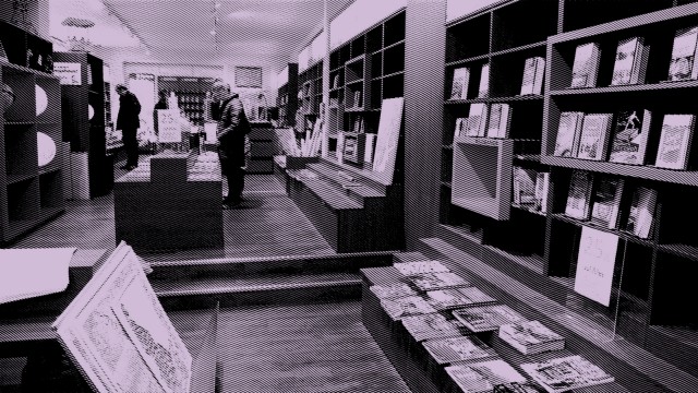 Einzelhandel in München: Der Einzelhandel (im Bild: der schließende Geo-Buchladen in München) hat's auch nicht leicht: Internetkonkurrenz, städtische Bürokratie . . .
