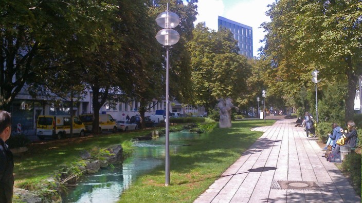 Unterirdisches Gewässer: So könnte die Herzog-Wilhelm-Straße mit einem Stadtbach, der an der Oberfläche fließt, einmal aussehen.